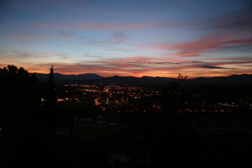 Villa Montjuic Жерона Номер фото